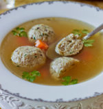 Суп с мацовыми клёцками